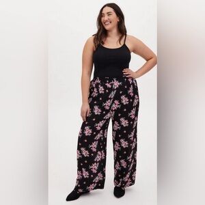 Torrid Pull on Floral Gauze Pants